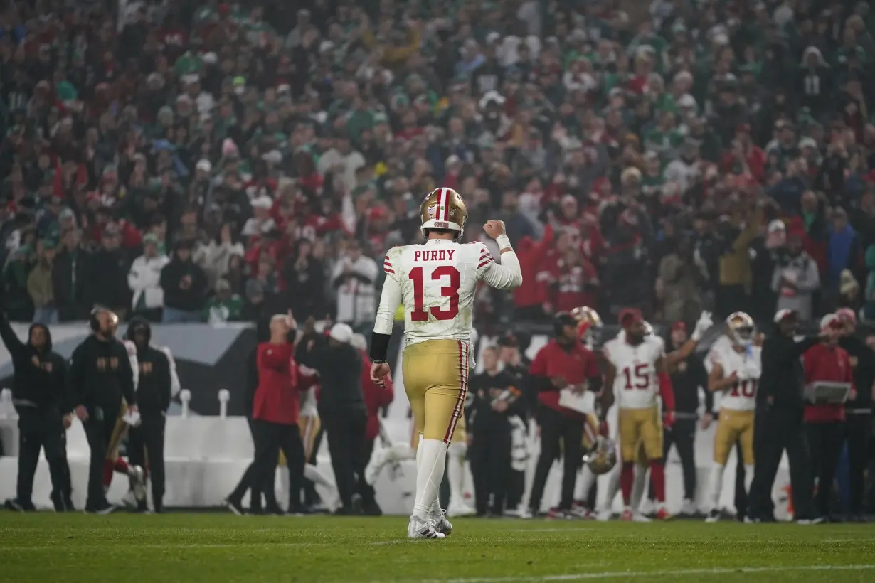 San Francisco's Brock Purdy throws 4 TD passes as 49ers thump injured Hurts, Eagles 42-19