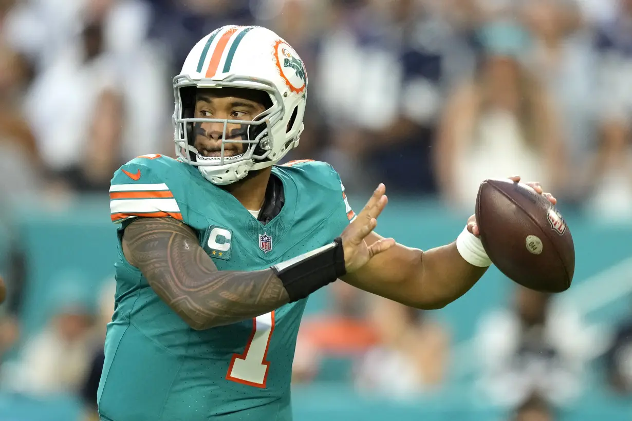 Dolphins nip Cowboys 22-20 on Jason Sanders' last-second field goal, secure playoff spot