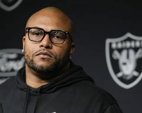 Raiders remove interim tag and hire Antonio Pierce as their head coach