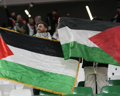 Asian Cup holds moment's silence for Israel-Hamas war victims ahead of Palestinian team's game