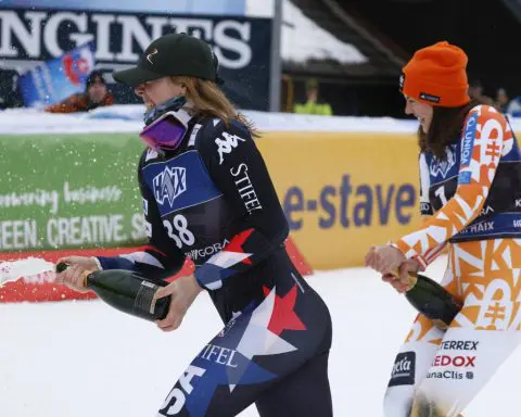 Slovakian skier Vlhova wins World Cup slalom. Shiffrin straddles gate as teammate Hurt finishes 3rd