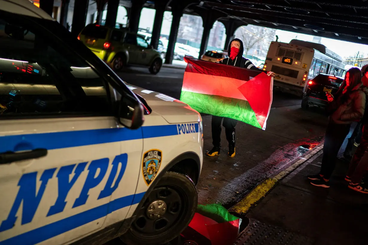 Pro-Palestinian demonstrators protest at Jamaica Station, New York City