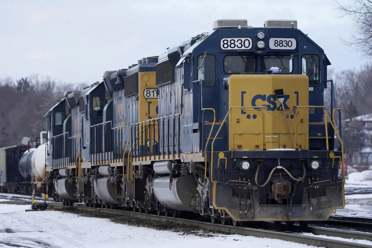 Earns CSX