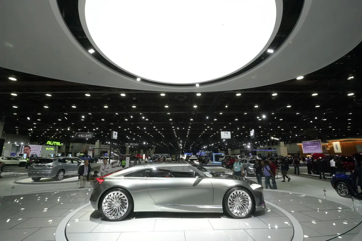 Big Detroit auto show abandons September date and will move back to its roots in January