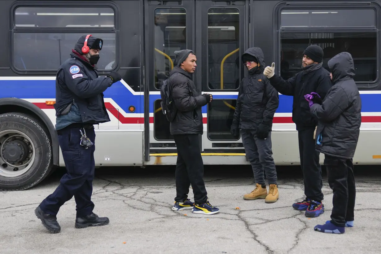 Freezing temperatures complicate Chicago’s struggles to house asylum-seekers