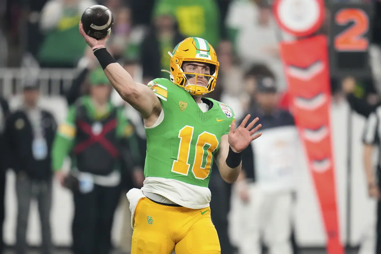 Oregon's Bo Nix ends 5-year college odyssey as one of most productive QBs in NCAA history