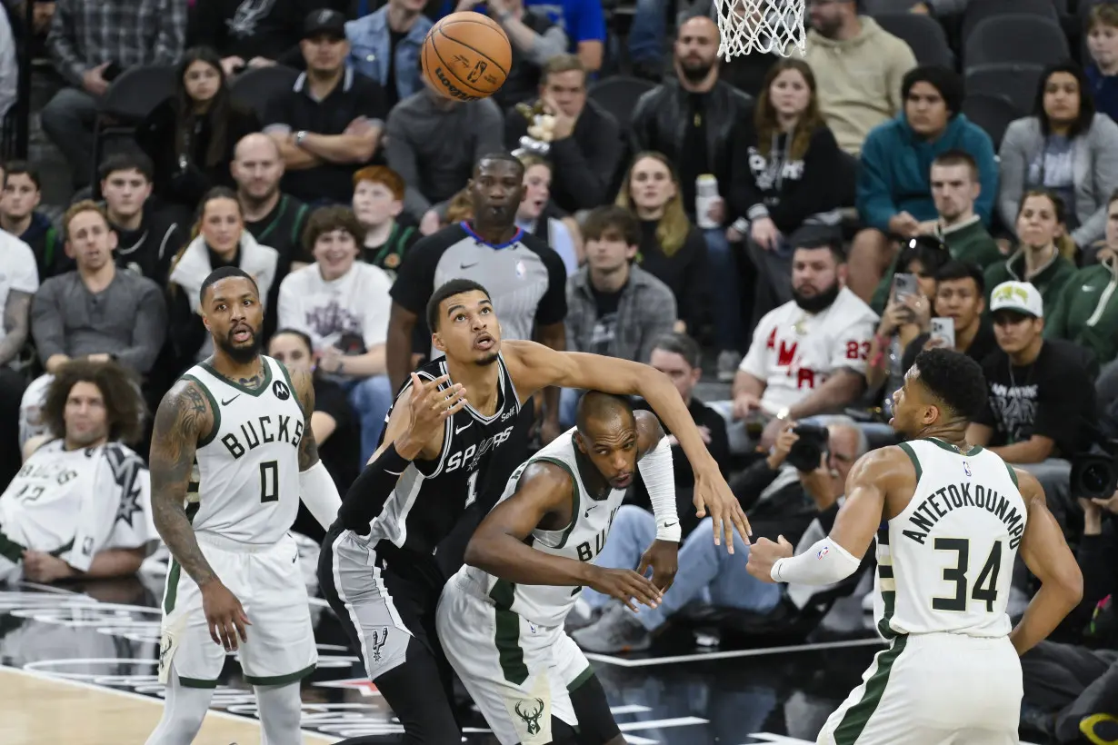 Antetokounmpo has 44 points, 14 rebounds, Bucks overcome Wembanyama, Spurs, 125-121