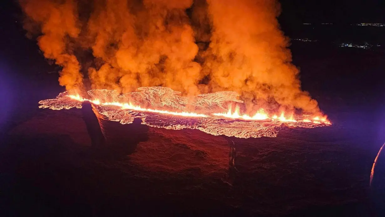 Iceland battles a lava flow