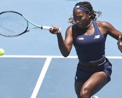 Gauff into Auckland quarterfinals. Raducanu out after falling in thriller to Svitolina