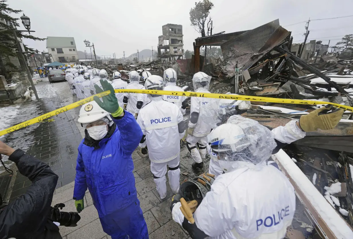 Some are leaving earthquake-rattled Wajima. But this Japanese fish seller is determined to rebuild