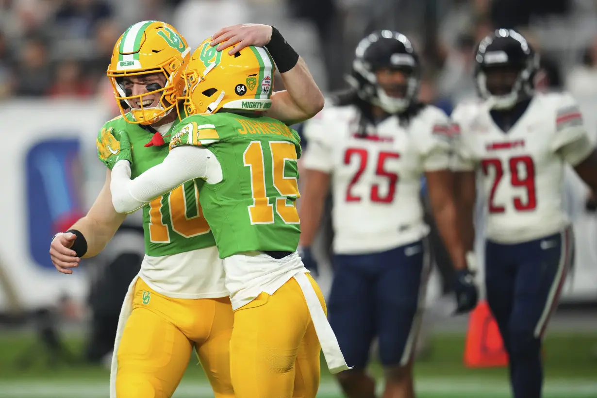 Oregon's Bo Nix ends 5-year college odyssey as one of most productive QBs in NCAA history