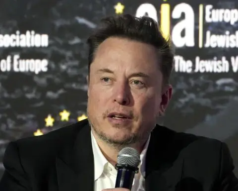 Court takes new look at whether Musk post illegally threatened workers with loss of stock options