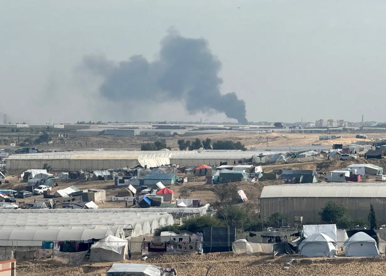 Smoke rises during an Israeli ground operation in Khan Younis