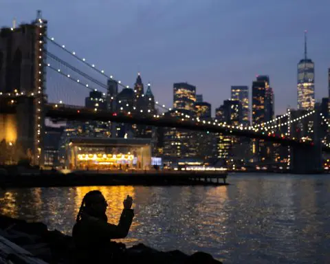 New York City awaits winter storm that could end two-year snow drought