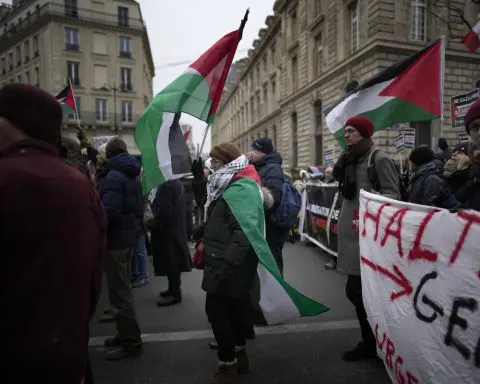 A global day of protests draws thousands in Washington and other cities in pro-Palestinian marches