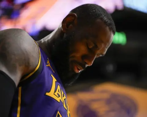 Frustrated LeBron sounds off on Lakers' struggles after 10th loss in 13 games, 127-113 to Memphis