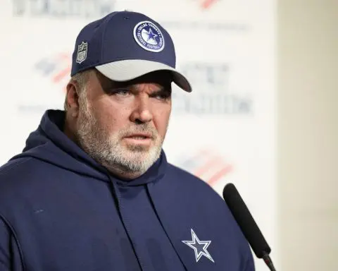 Mike McCarthy will return as coach of the Dallas Cowboys after stunning wild-card loss