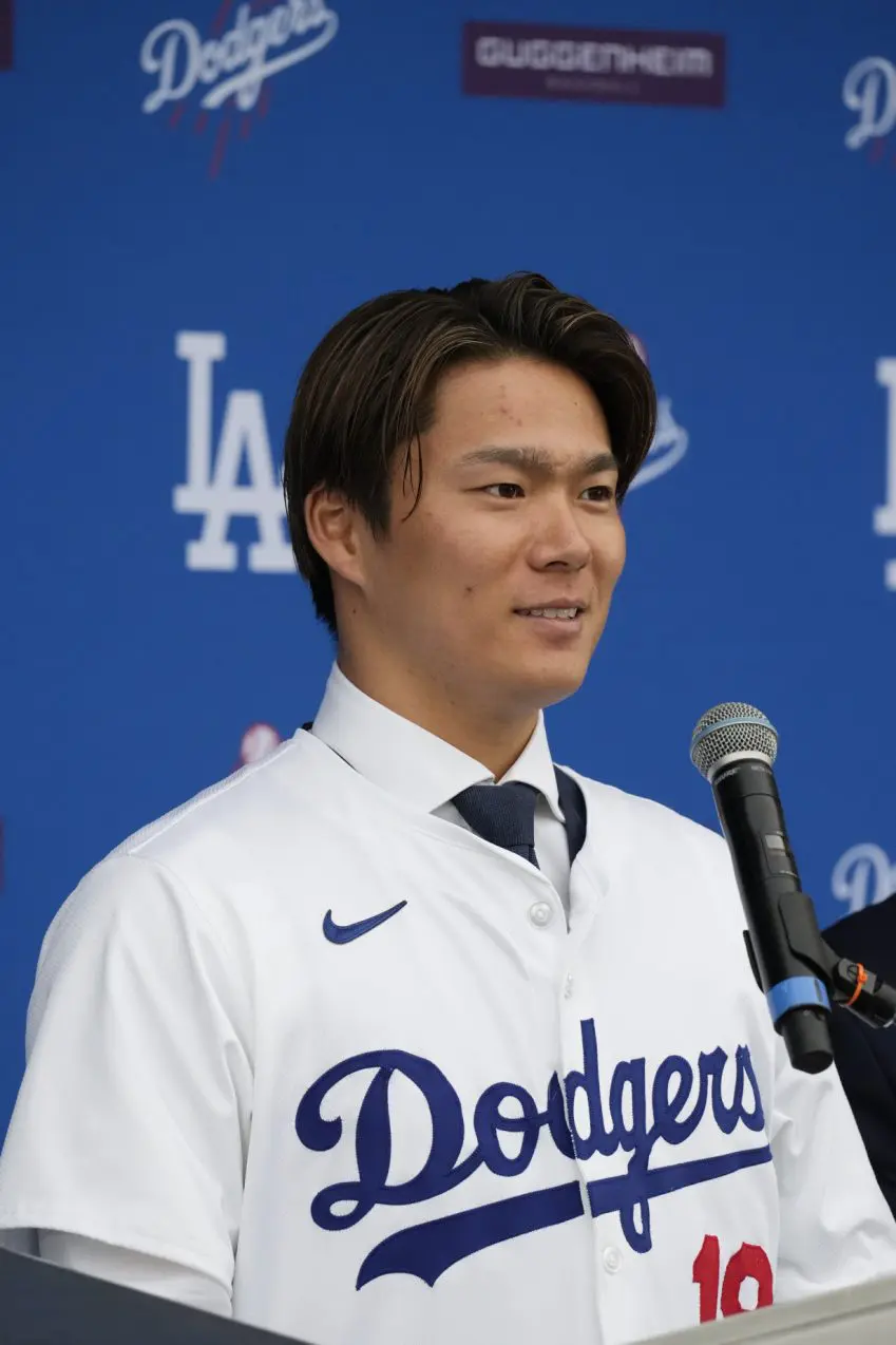 Yamamoto's contract with Dodgers includes 2 opt outs, but timing depends on elbow health