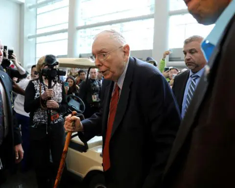 Warren Buffett mourns passing of Berkshire 'architect' Charlie Munger