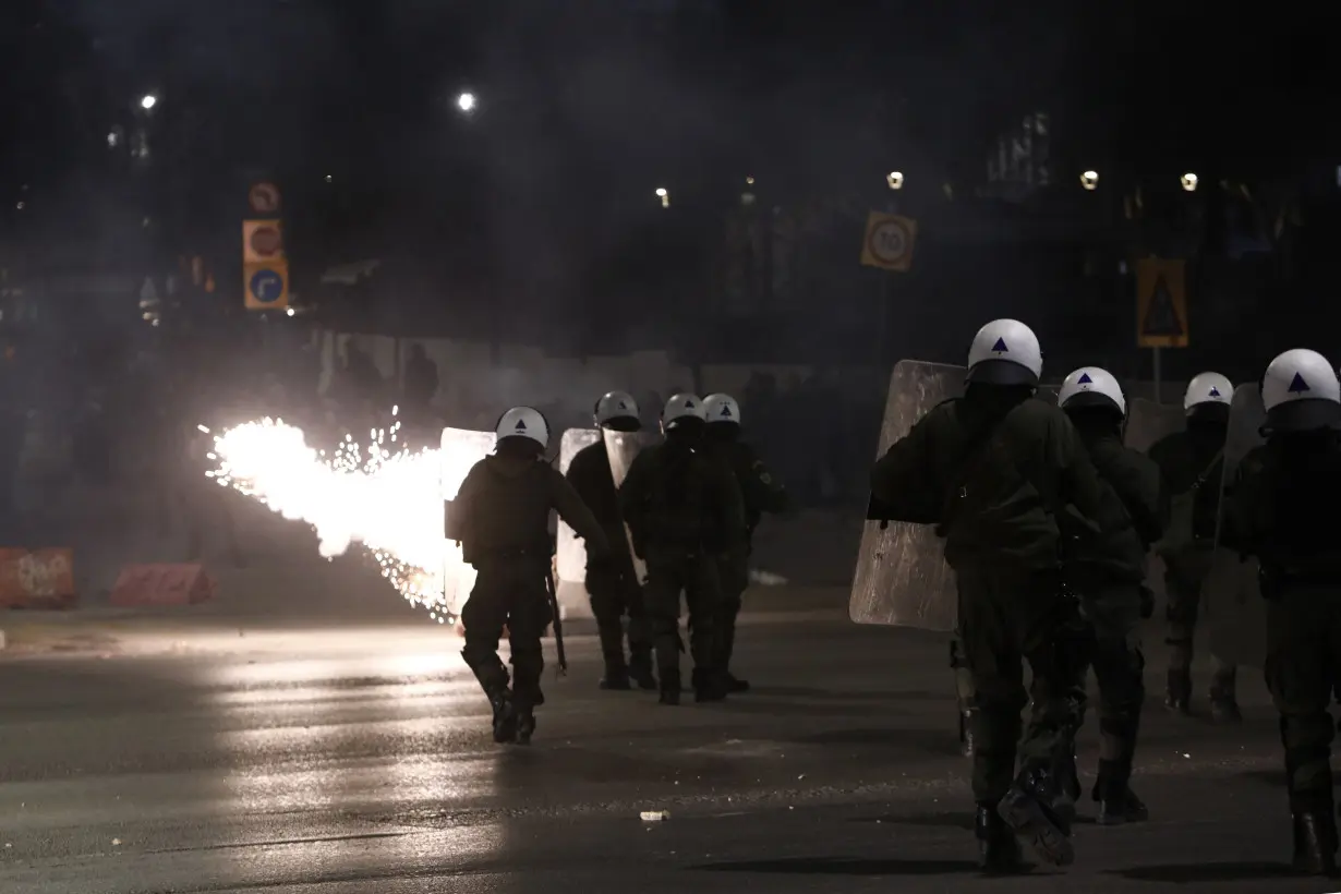 Student protests in Athens turn violent and disrupt exams as debate rages over private universities