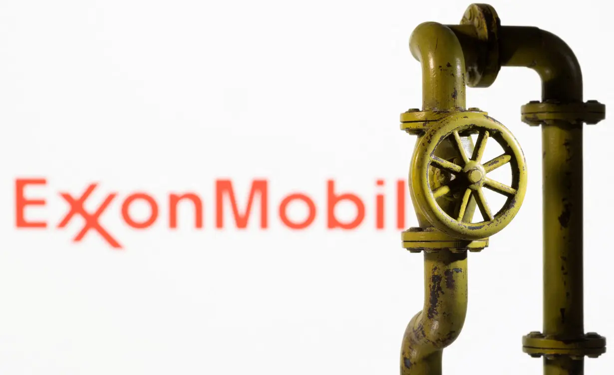 ExxonMobil, Shell to work with Singapore on carbon capture and storage project