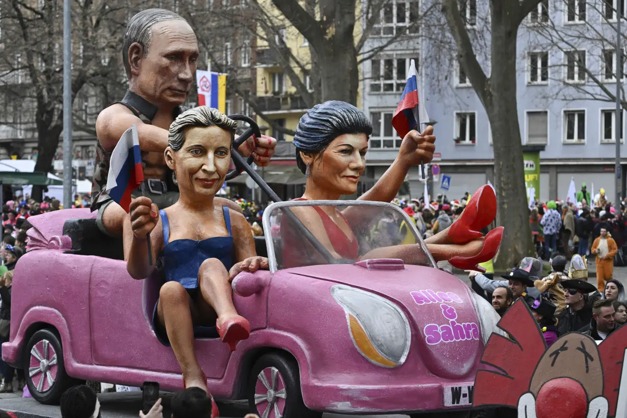 Floats at Germany's Carnival parades satirize leading political figures