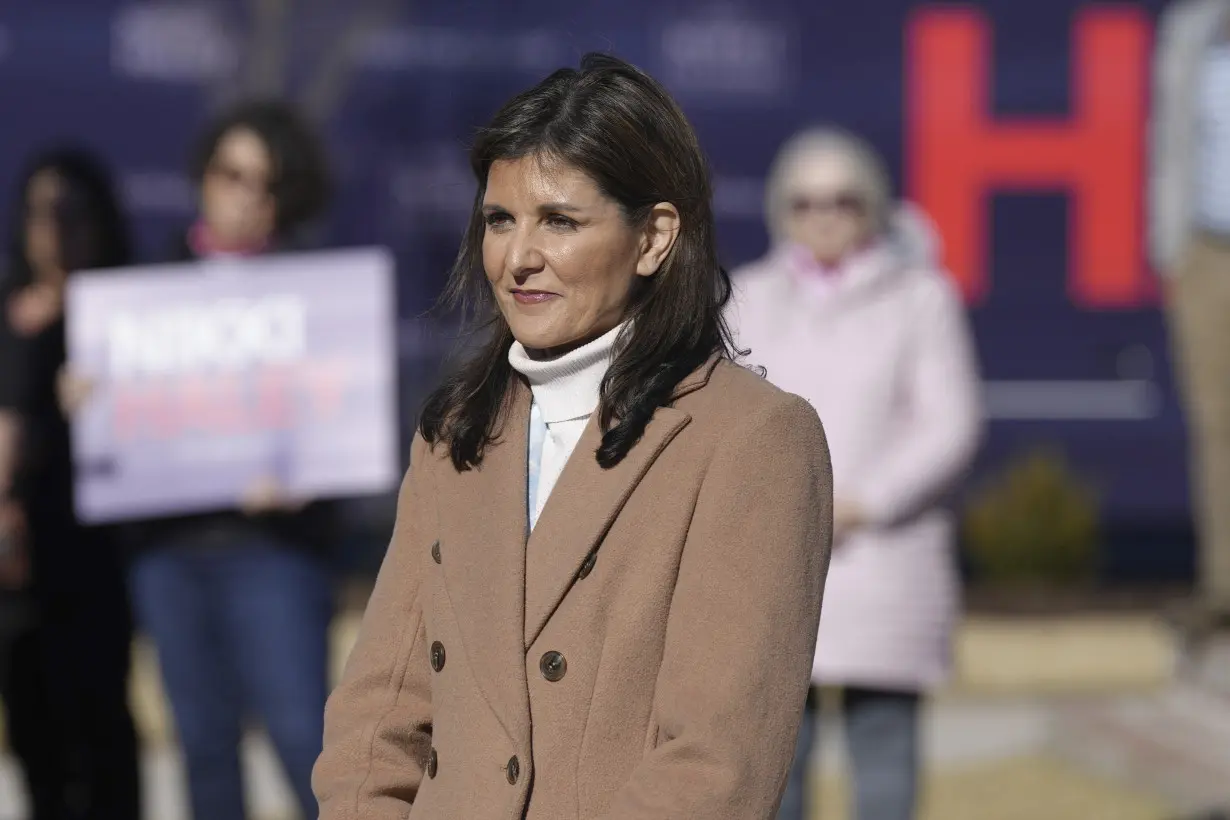 Nikki Haley stumps in her small hometown of Bamberg ahead of South Carolina's GOP primary