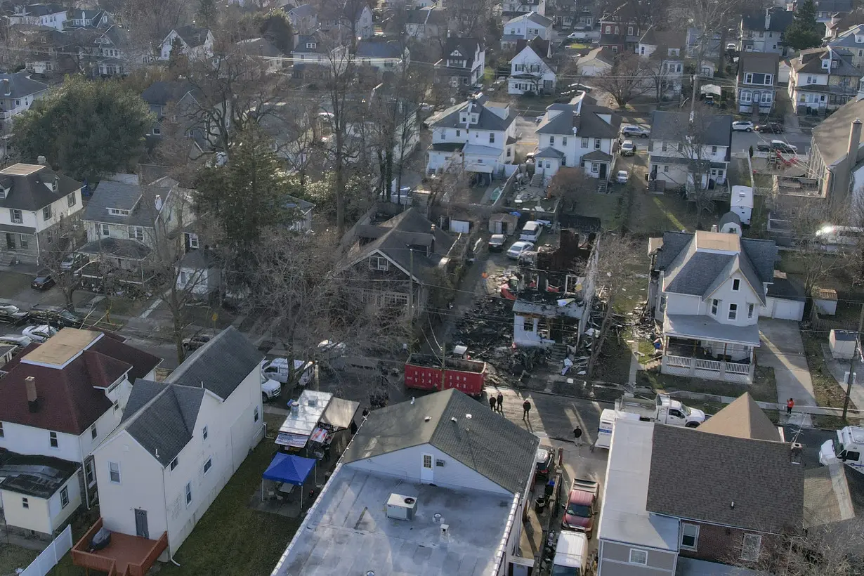 Officer Wounded House Fire