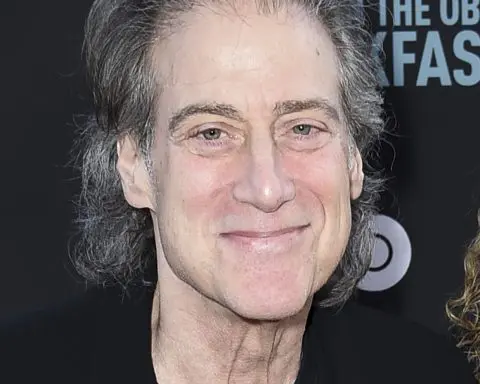 Larry David, Jamie Lee Curtis, Ben Stiller pay tribute to comedian Richard Lewis after death at 76