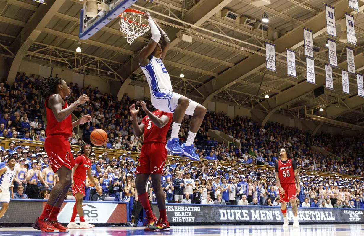 Filipowski in action after getting hurt in court-storming incident, No. 10 Duke beats Louisville