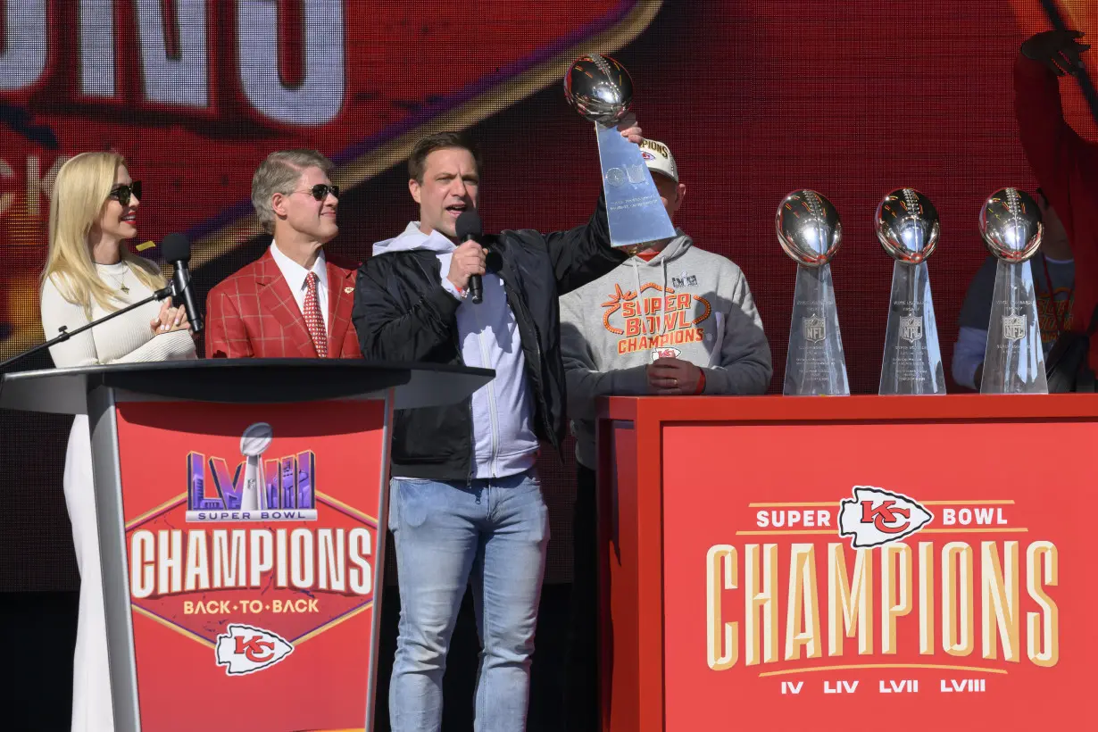 Super Bowl Chiefs Parade Football