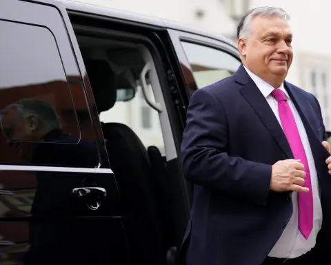 Hungary's Viktor Orbán to visit former president Donald Trump at Florida home next week