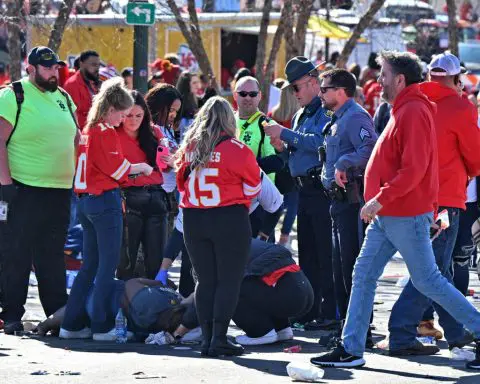 Taylor Swift donates $100,000 to family of slain Kansas City Chiefs fan