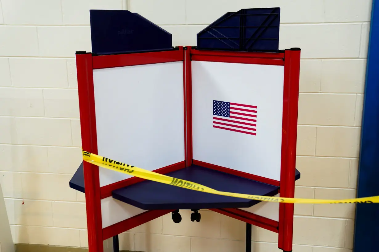 New Hampshire presidential primary election, in Nashua