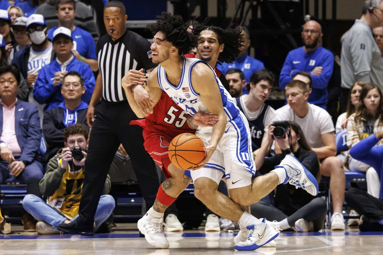 Filipowski in action after getting hurt in court-storming incident, No. 10 Duke beats Louisville