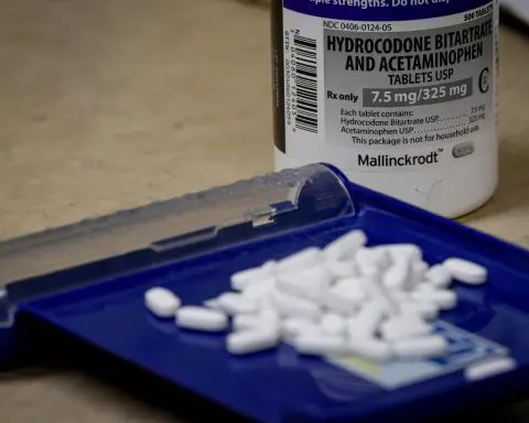 Doctor who prescribed more than 500,000 opioid doses has conviction tossed