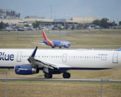 JetBlue shares rise before market open as activist investor Carl Icahn takes a stake in the airline