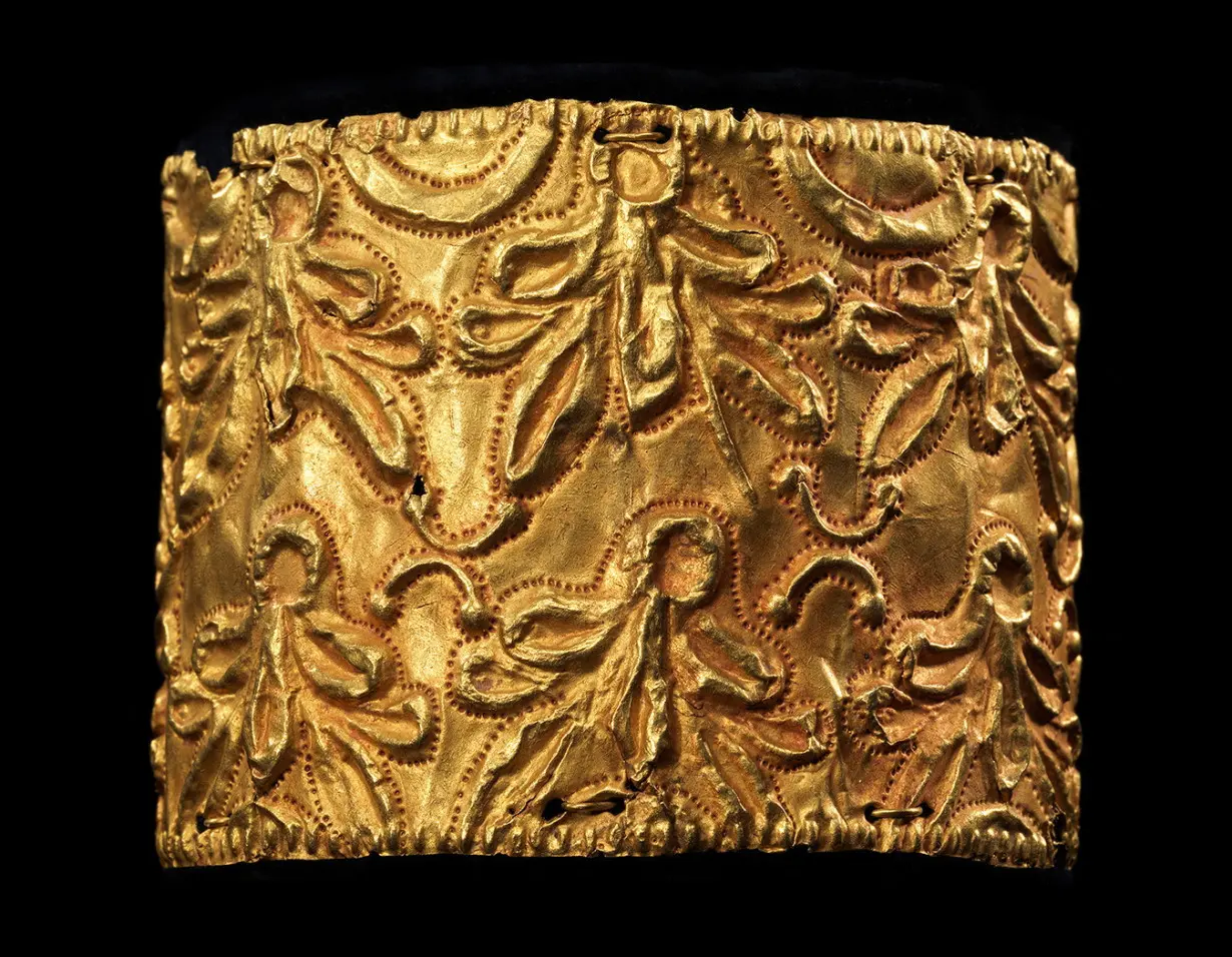 U.S. museum returns Ghana's first batch of looted gold regalia