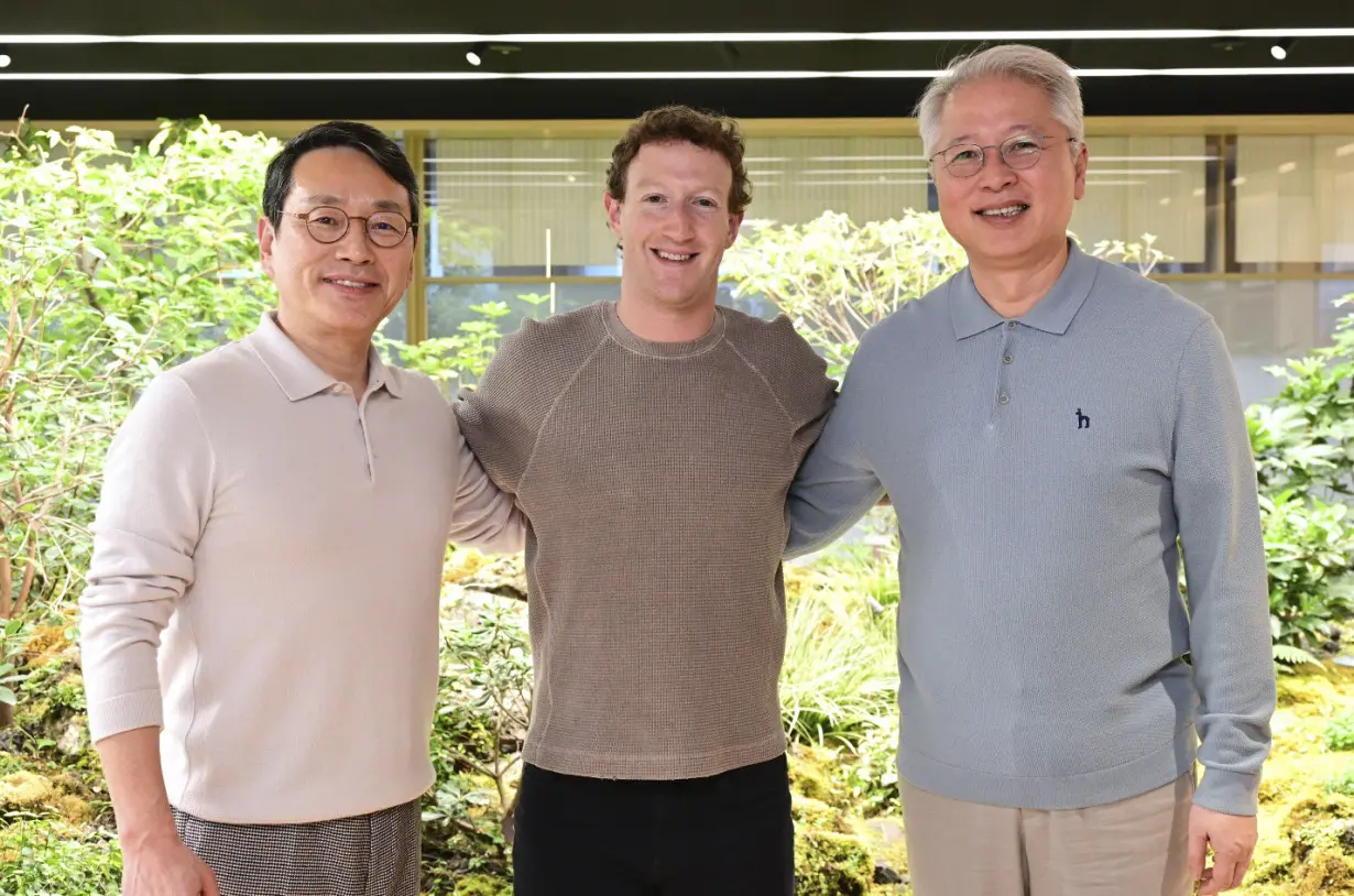 South Korea Zuckerberg Visits