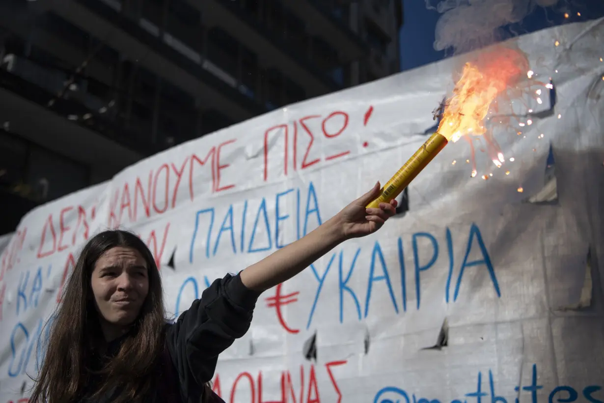 Student protests in Athens turn violent and disrupt exams as debate rages over private universities