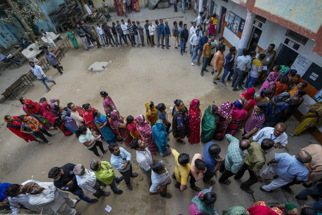 Elections Social Media Language Gap