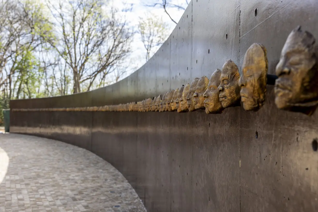 Sculpture park aims to look honestly at slavery, and honor those who endured it