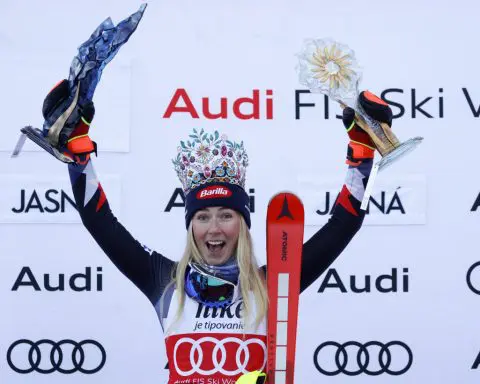 Mikaela Shiffrin preparing to return from downhill crash at slalom race in Sweden this weekend