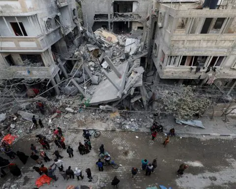 Israel open to civilian return to north Gaza in truce talks