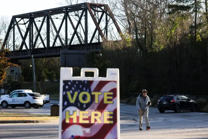 FILE PHOTO: Voters cast their ballots in South Carolian republican presidential primary