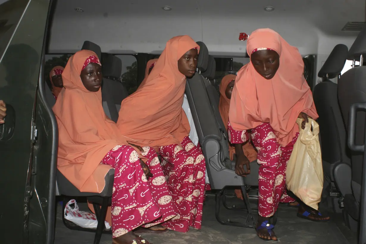 Nigerian parents finally get a chance to see their children who spent more than 2 weeks in captivity