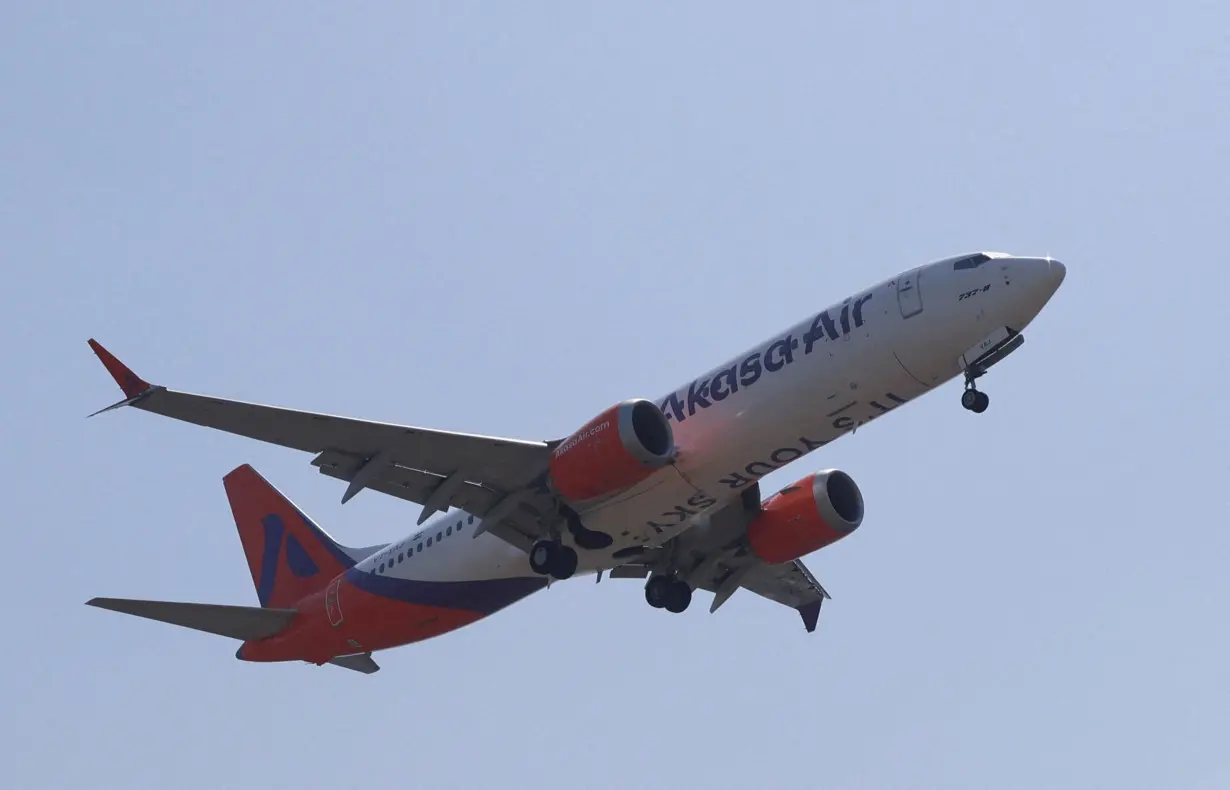 Akasa Air passenger aircraft prepares to land at Chhatrapati Shivaji International in Mumbai