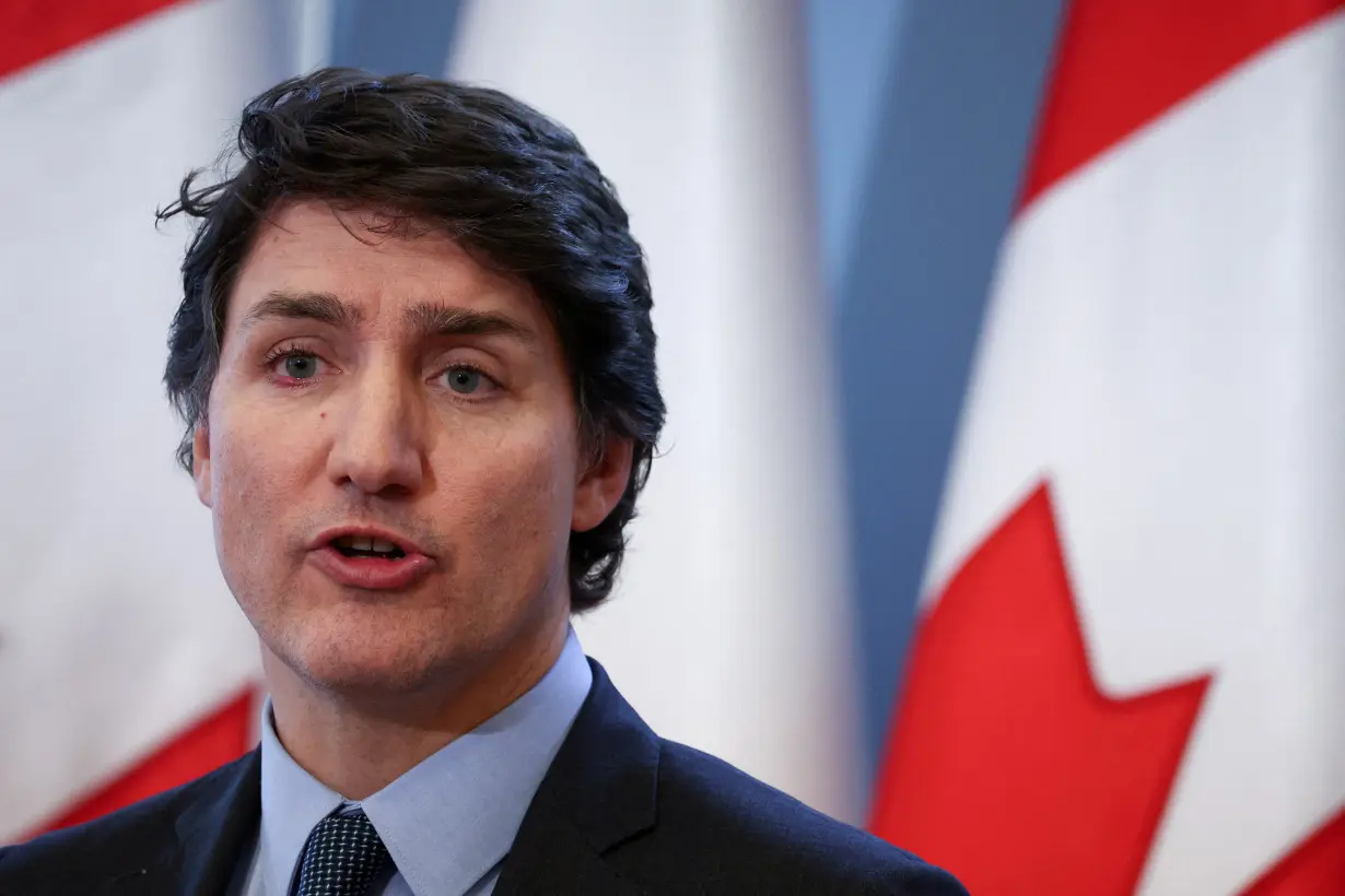 FILE PHOTO: Canada's PM Trudeau meets with Poland's PM Tusk in Warsaw