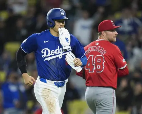 Shohei Ohtani could be more open with teammates without 'buffer' Mizuhara, Dodgers manager says