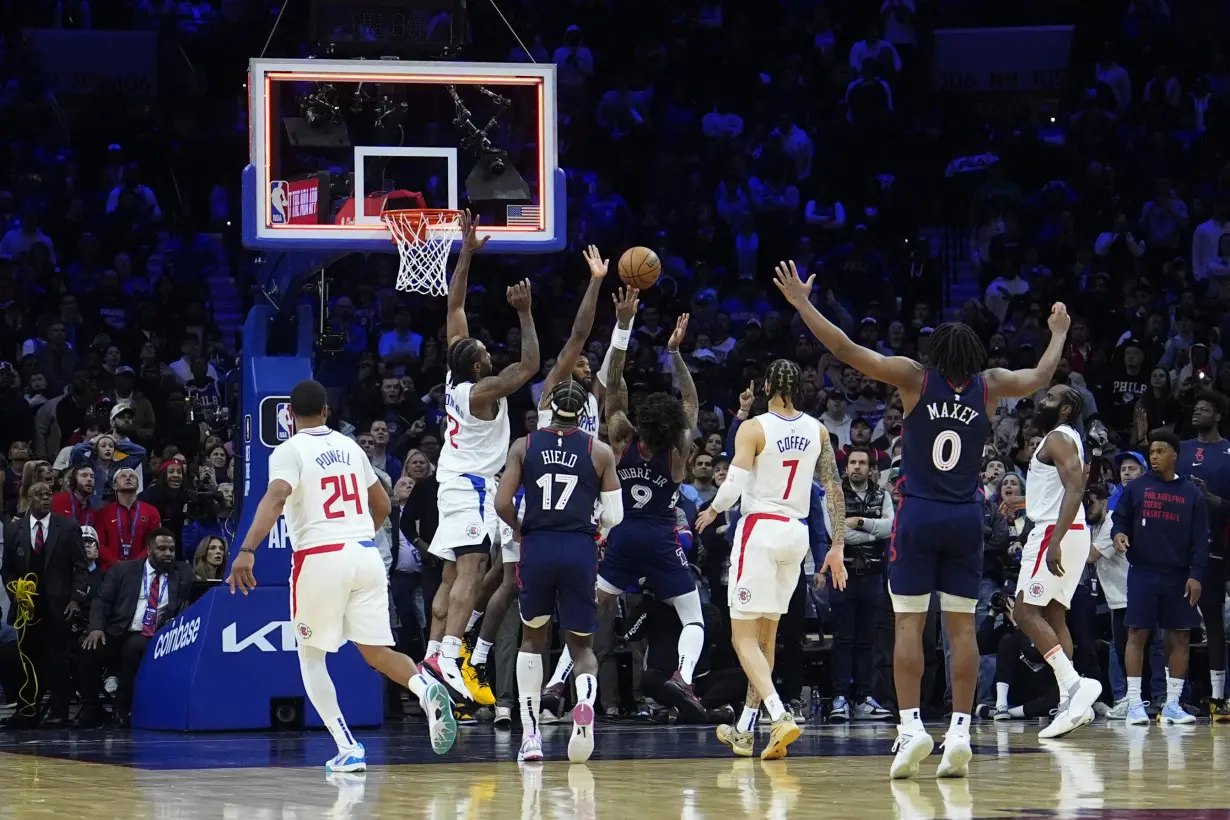 LA Post: Officials admit to missed call on final play of Clippers win over 76ers